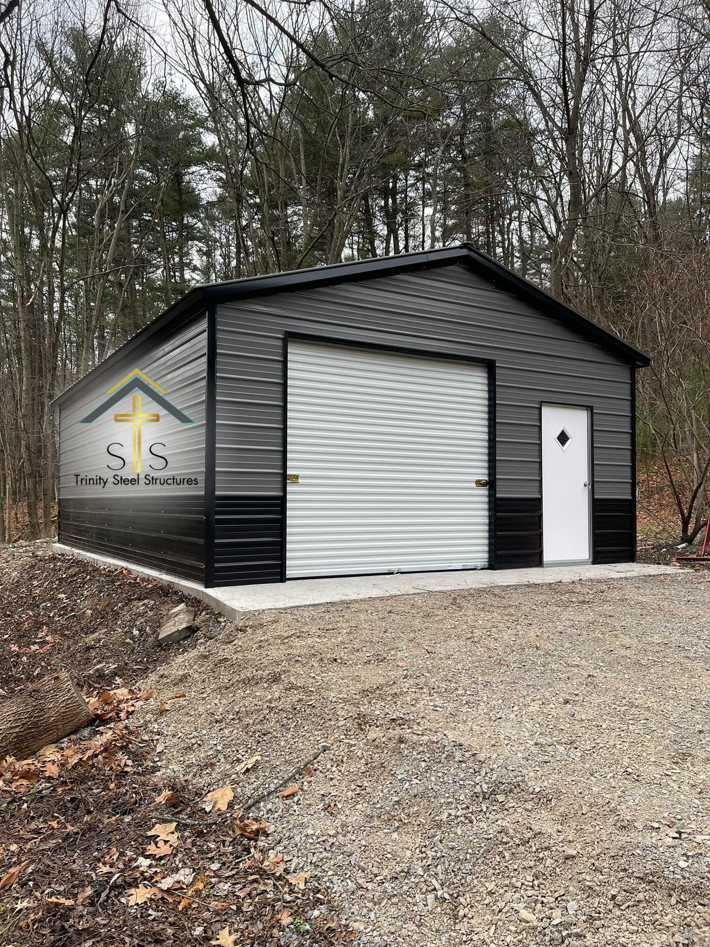 24x30x12 Metal Building with Custom Wainscotting